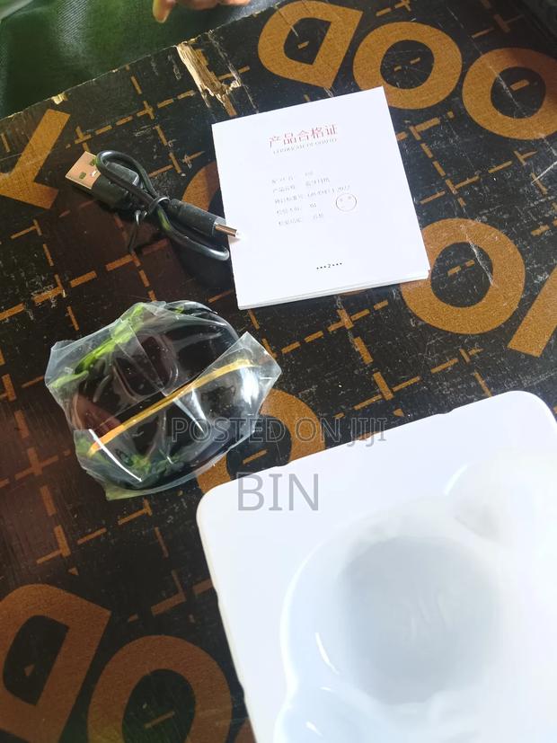 Sell Earphones - thumbnail 2