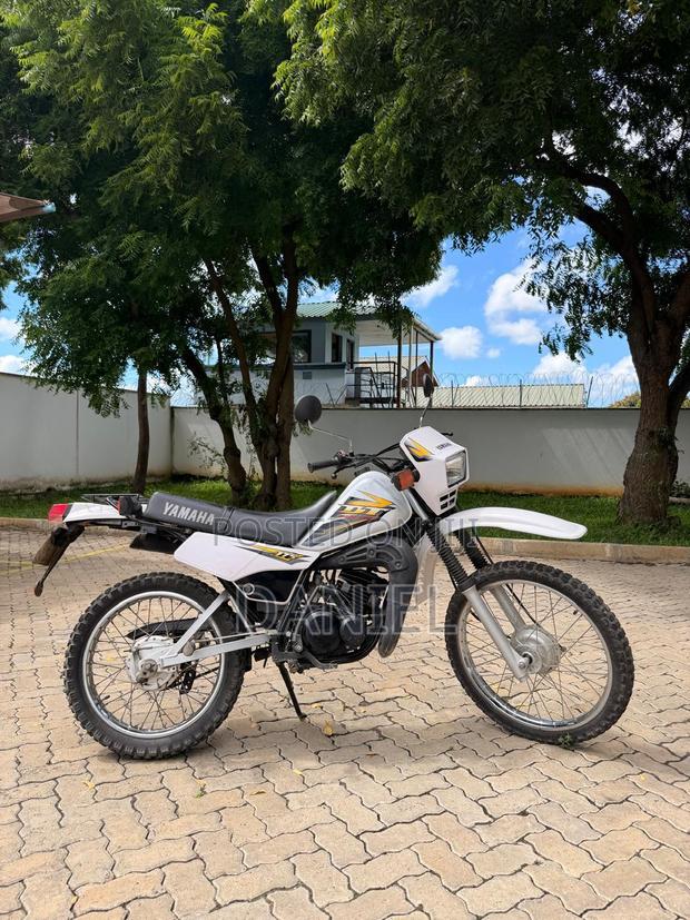 Yamaha DT175 2021 White