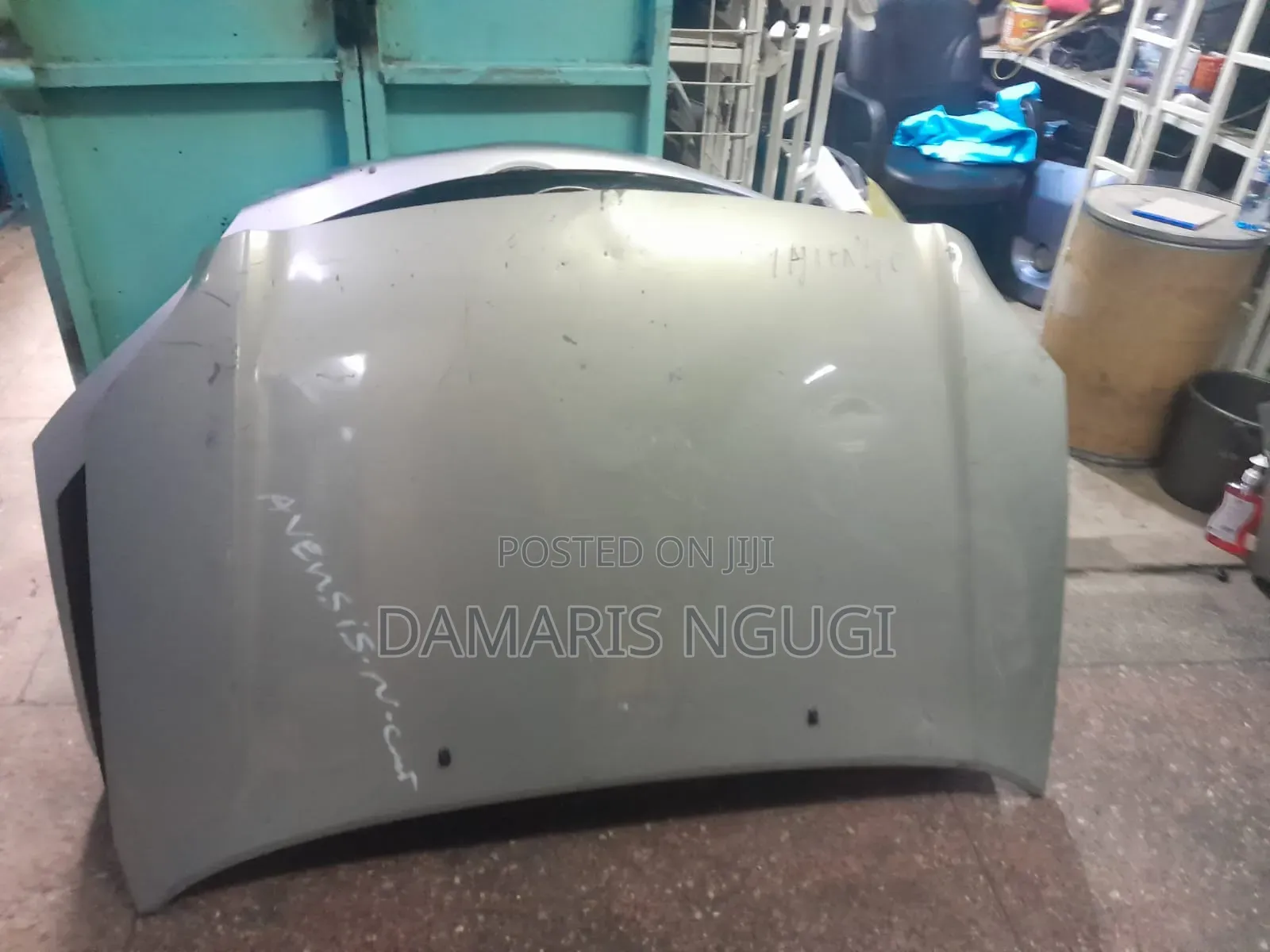 Avensis Bonnet