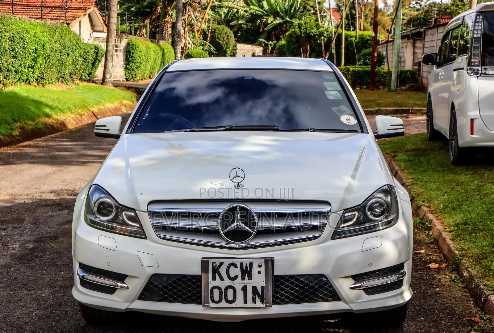Mercedes-Benz C200 2012 White