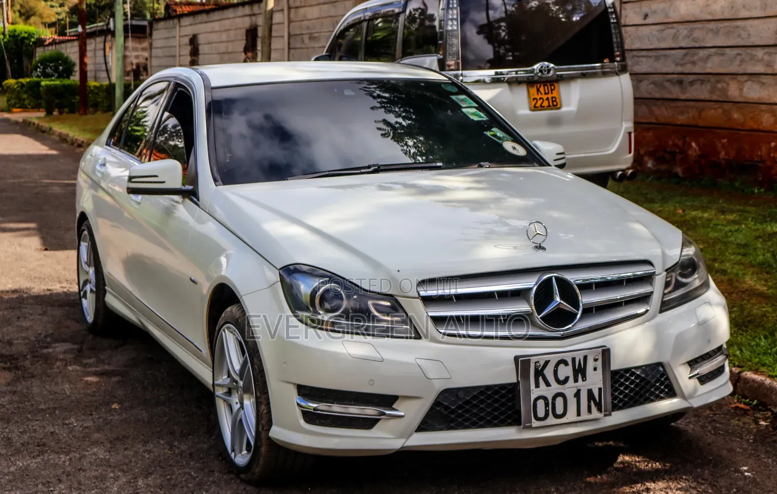 Mercedes-Benz C200 2012 White
