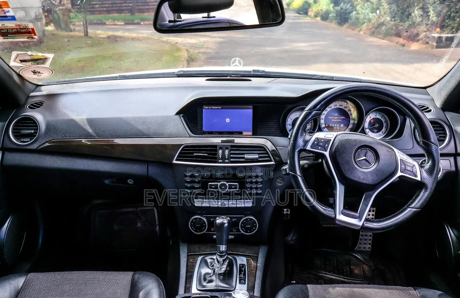 Mercedes-Benz C200 2012 White