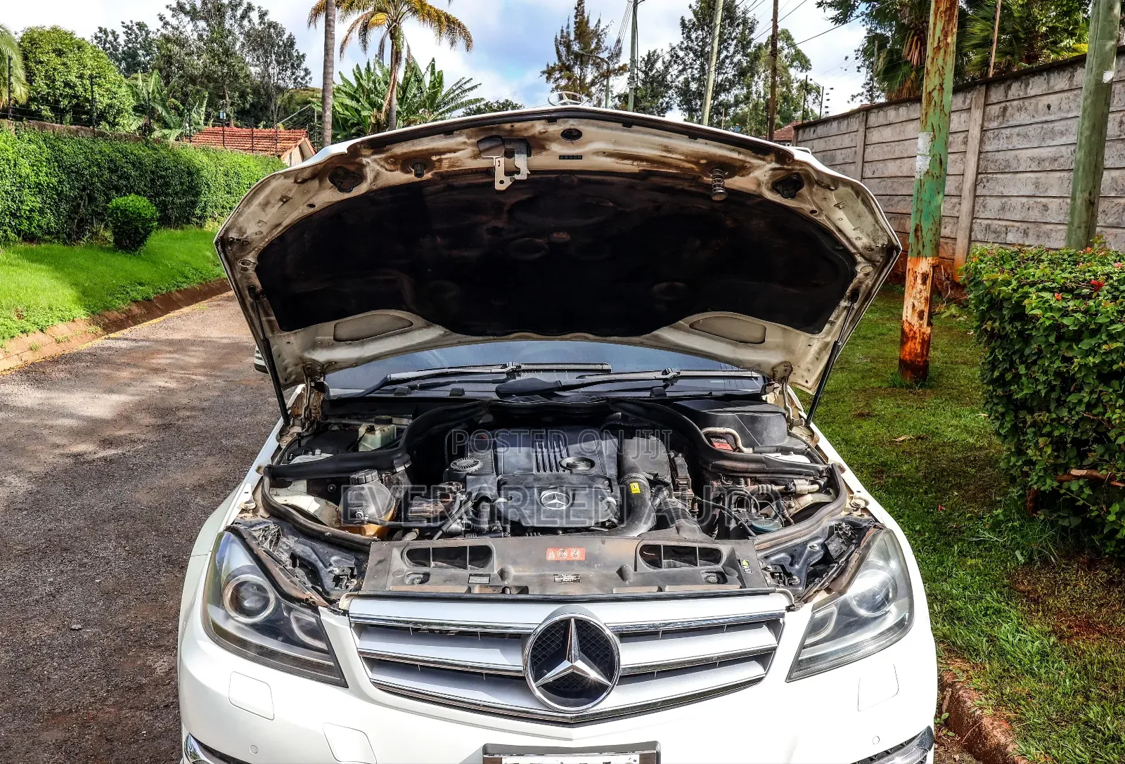 Mercedes-Benz C200 2012 White