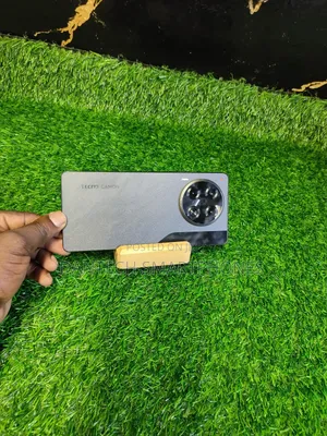 New Tecno Camon 30 256 GB Gray