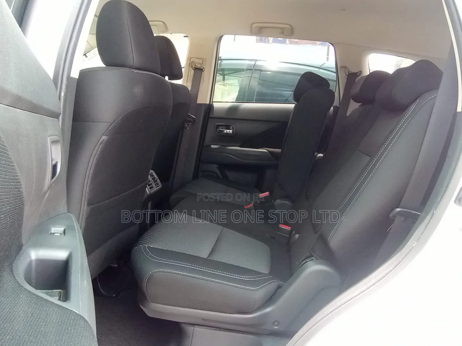 Mitsubishi Outlander 2018 White