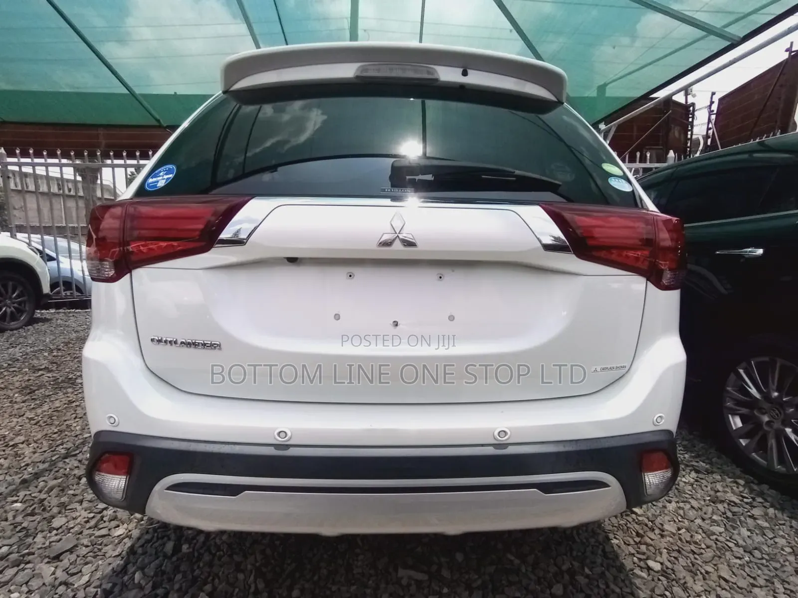 Mitsubishi Outlander 2018 White