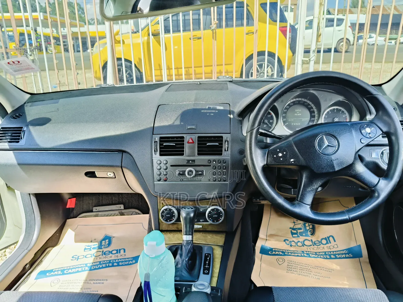 Mercedes-Benz C200 2011 White