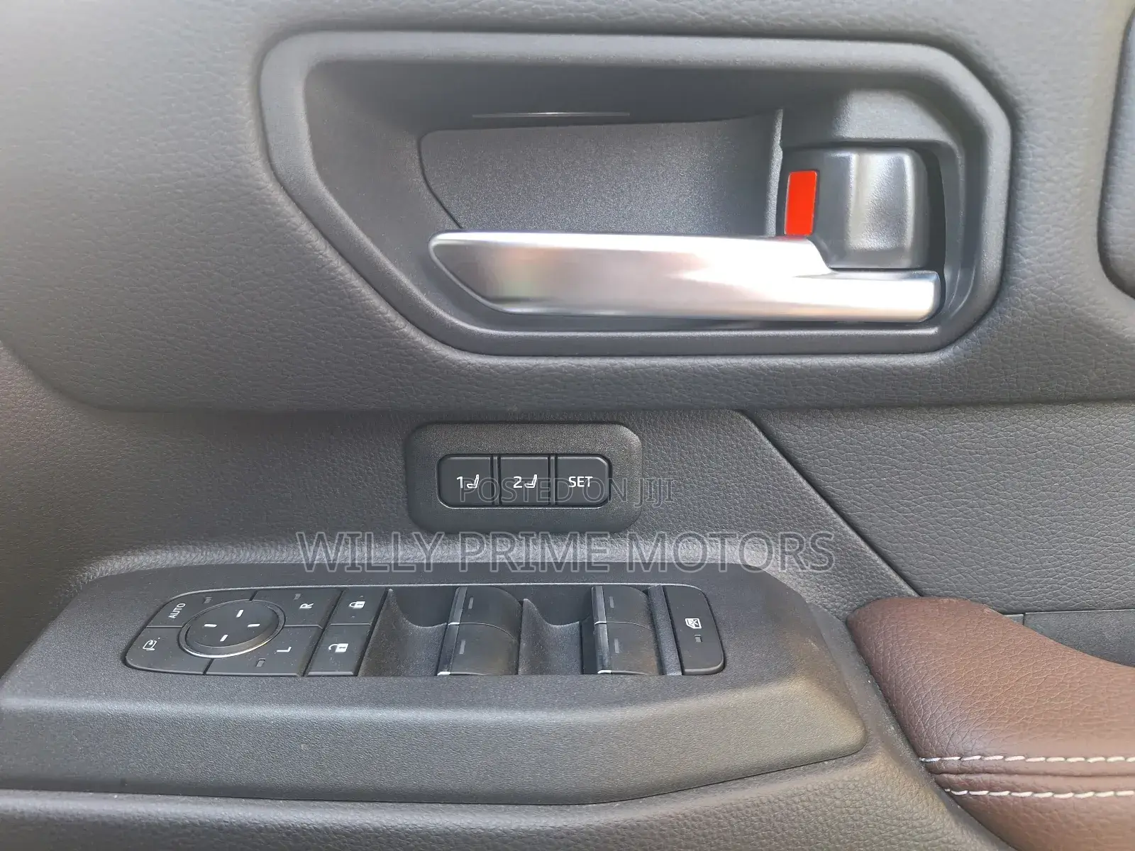 Toyota Land Cruiser Prado 2.8 2024 White
