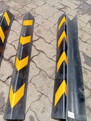 Reflective Rubber Conner Guard