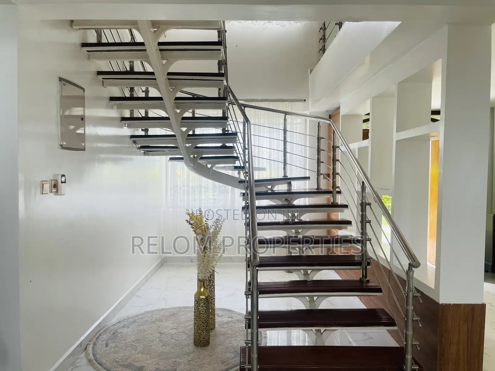 6bdrm Maisonette in Karen for rent