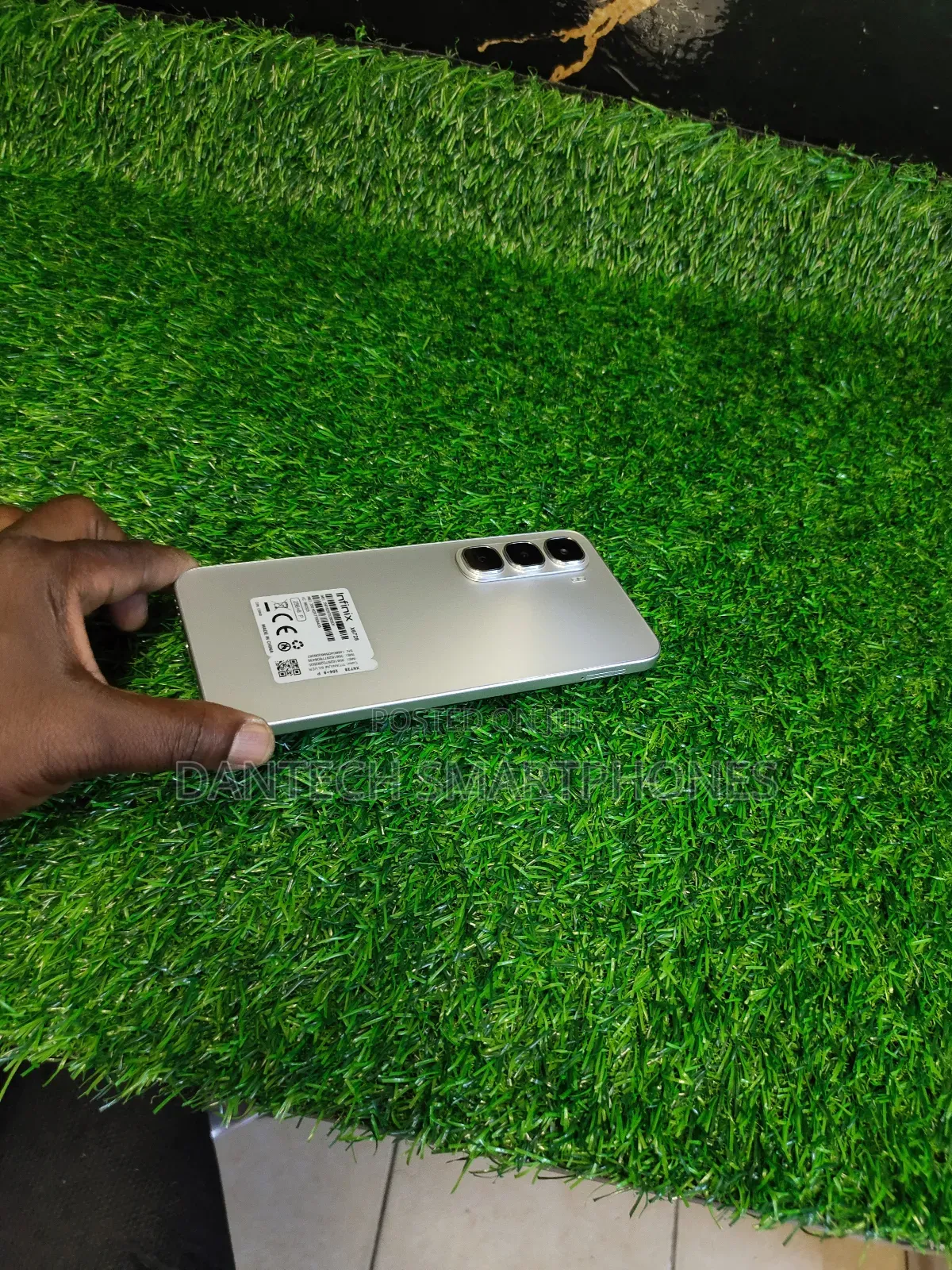 New Infinix Hot 60i 256 GB Gold