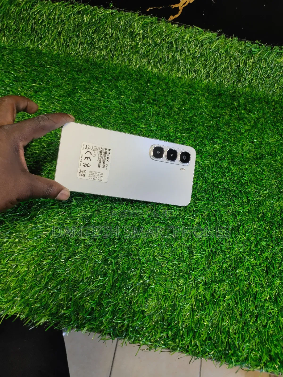 New Infinix Hot 60i 256 GB Gold
