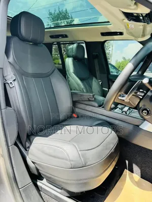 Land Rover Range Rover Vogue 2023 Brown