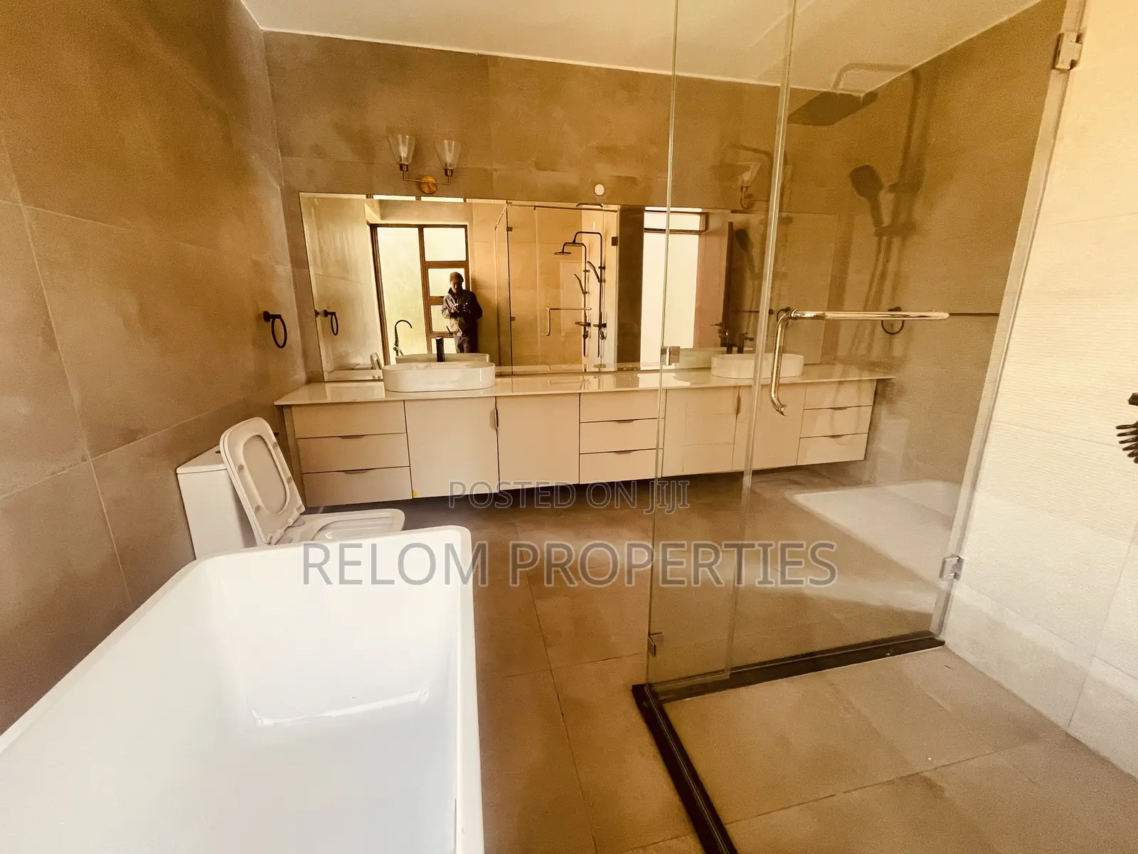 6bdrm Villa in Karen for sale