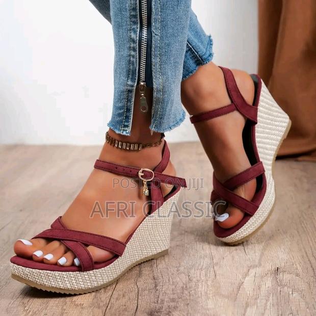 Afri-Classic Ladies Running Shoe Thick Soled Shoe Sandals - thumbnail 3