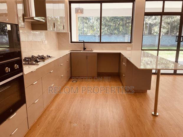 6bdrm Villa in Karen for sale - thumbnail 11