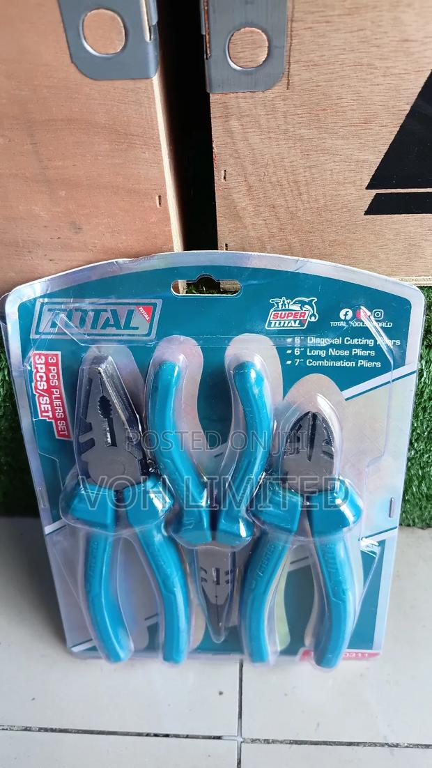 Total Tht1k0311 3-Piece Pliers Set