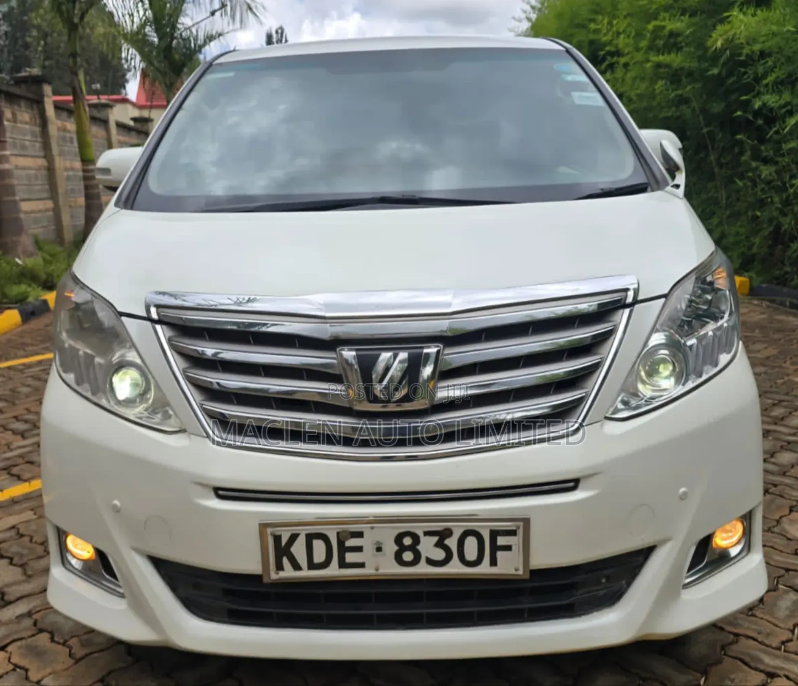 Toyota Alphard 2014 White