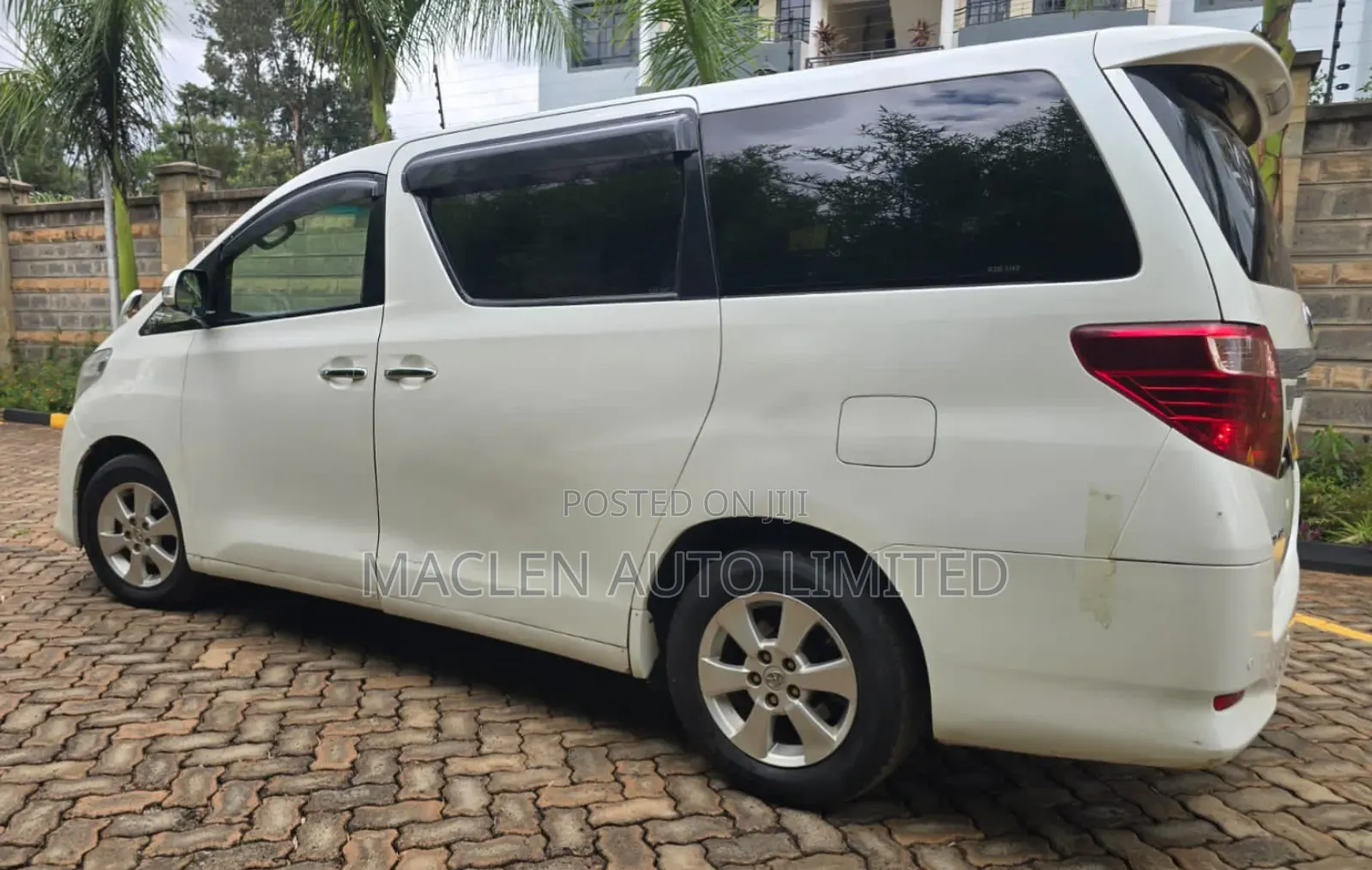 Toyota Alphard 2014 White
