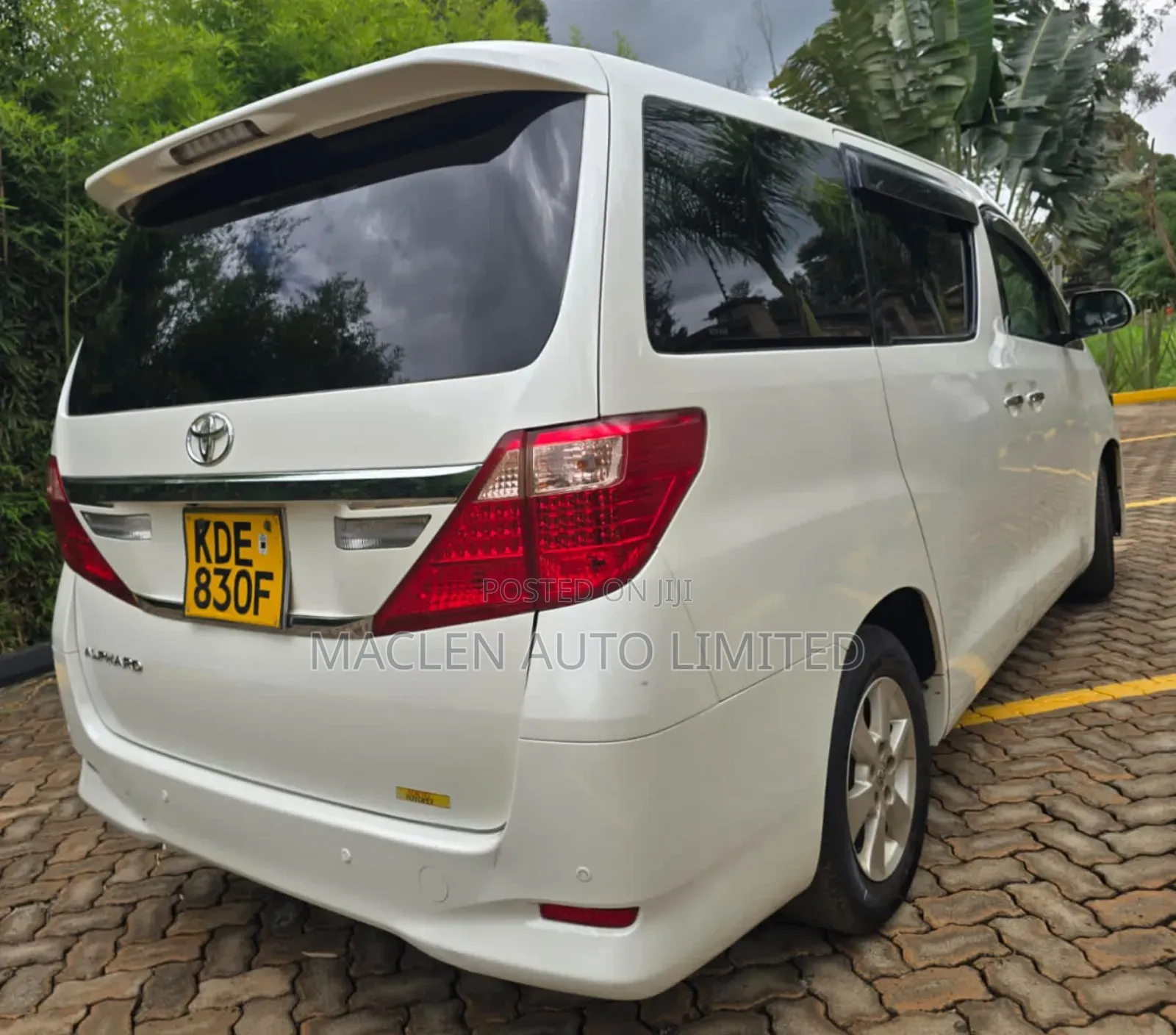 Toyota Alphard 2014 White