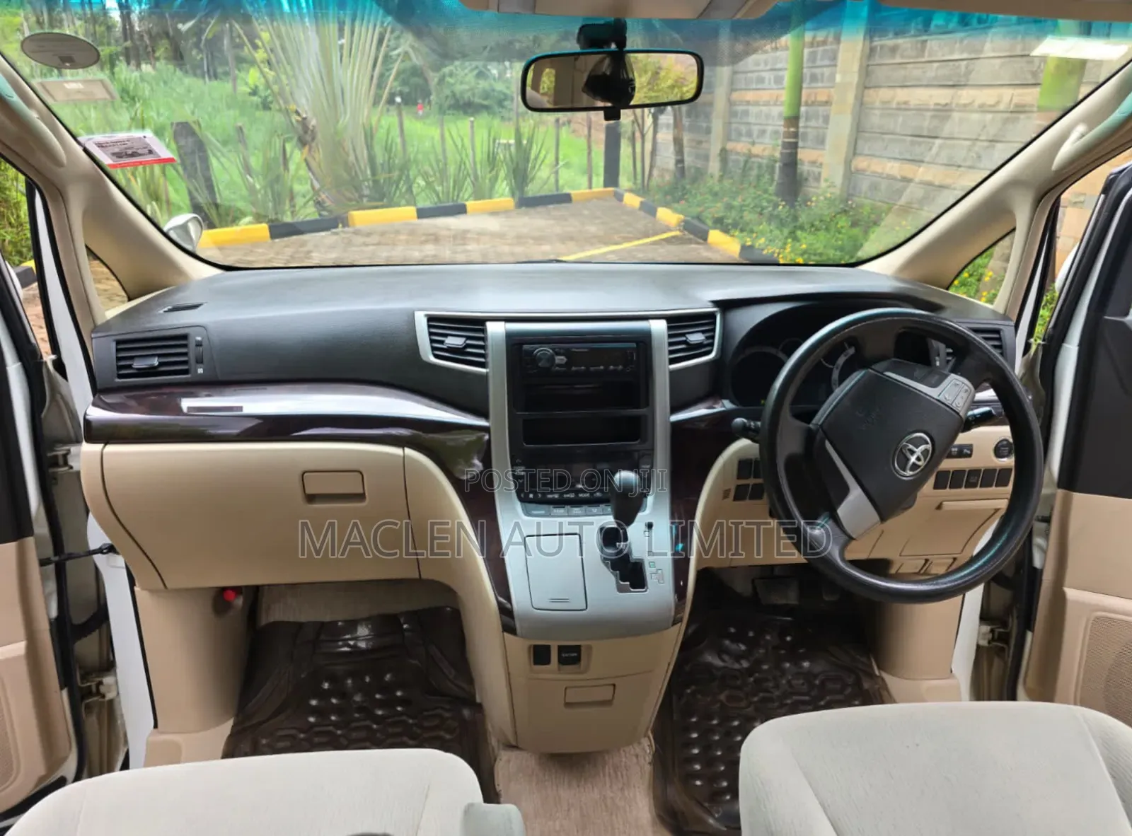 Toyota Alphard 2014 White
