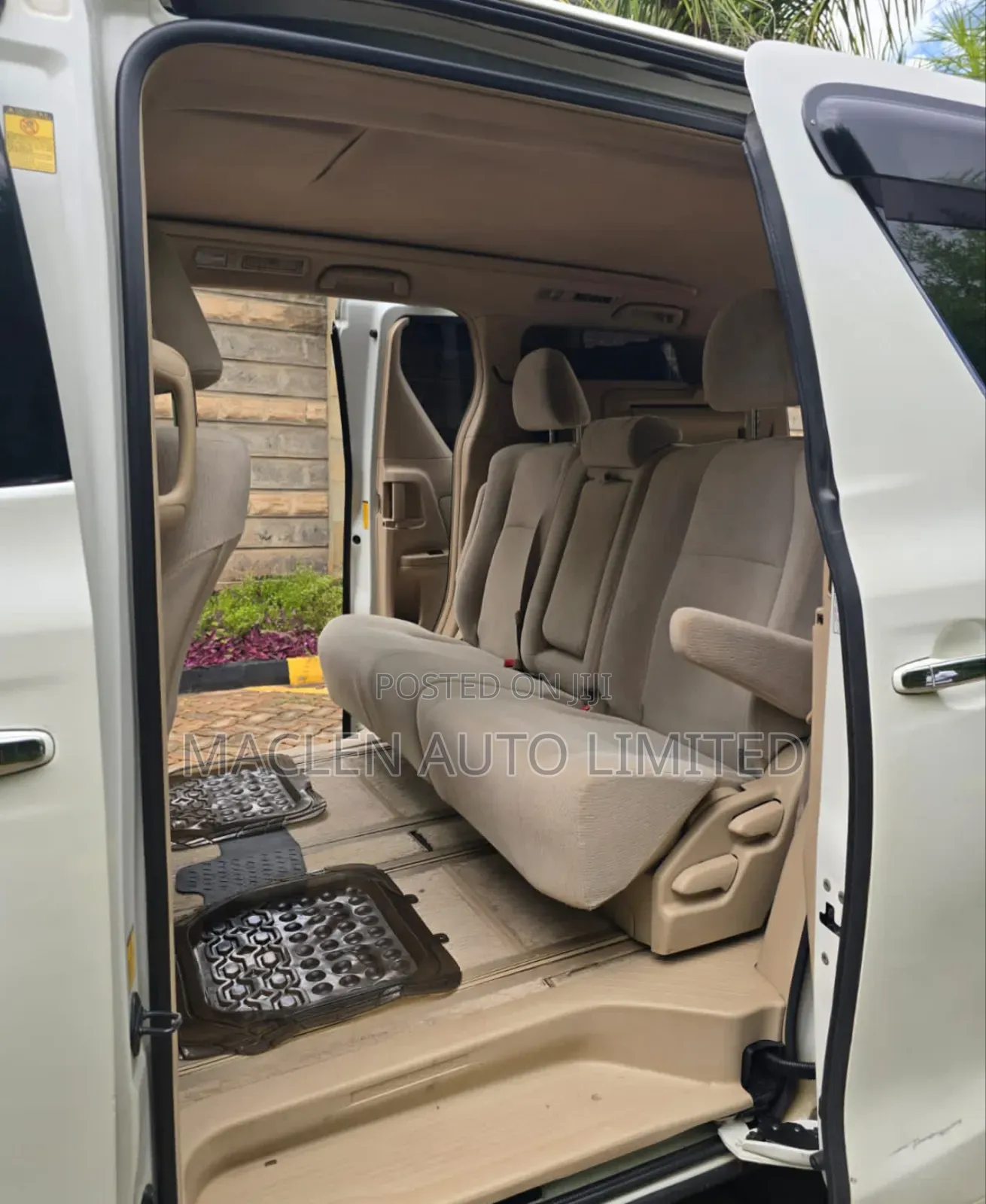 Toyota Alphard 2014 White