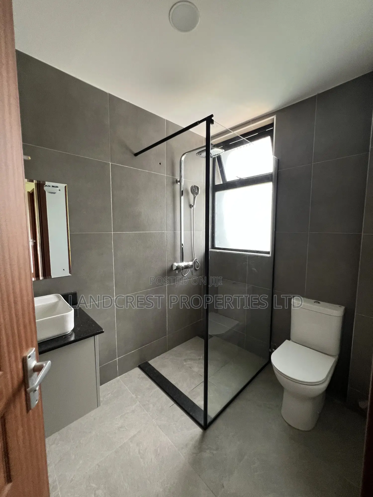 3bdrm Shared Apartment in Garden Estate, Roysambu for rent