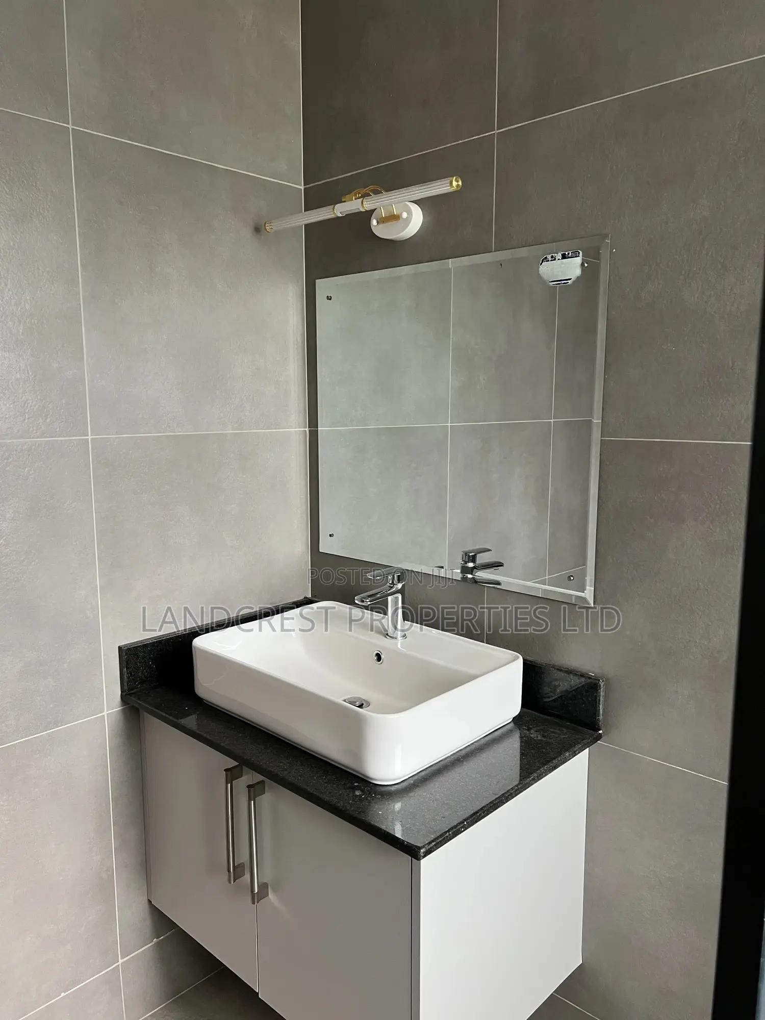 3bdrm Shared Apartment in Garden Estate, Roysambu for rent
