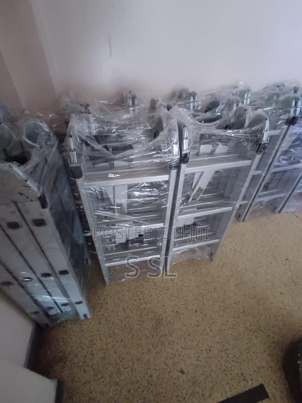 Heavy Duty 12ft Ladder
