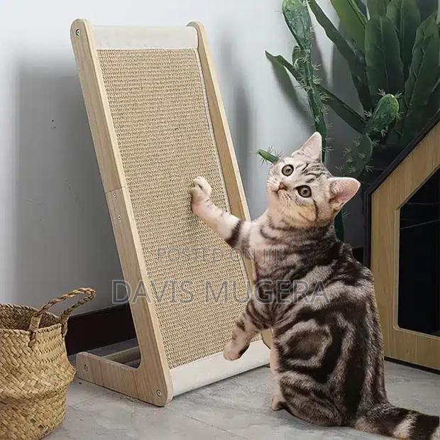 Romeow L-Shaped Sisal Cat Scratching Board - main view