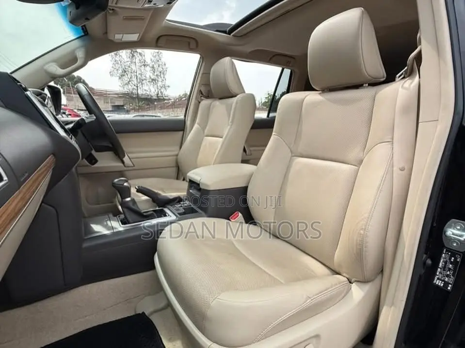 Toyota Land Cruiser 2019 Matt Black