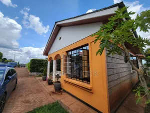 3bdrm Bungalow in Kenyatta Road for rent