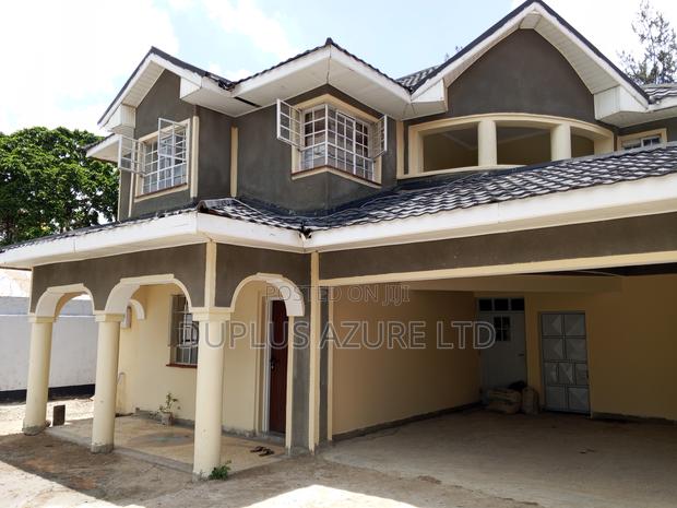 4bdrm Mansion in Epz, Kitengela for rent