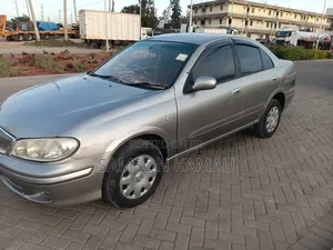 Nissan Sunny 2006 Silver
