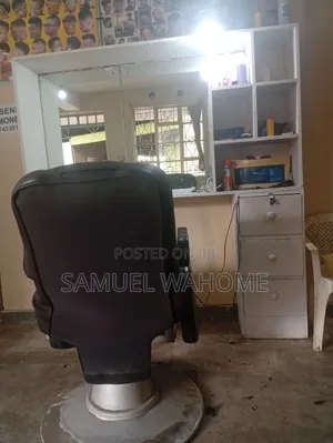 Kinyozi/Saloon for Letting Umoja Jeska