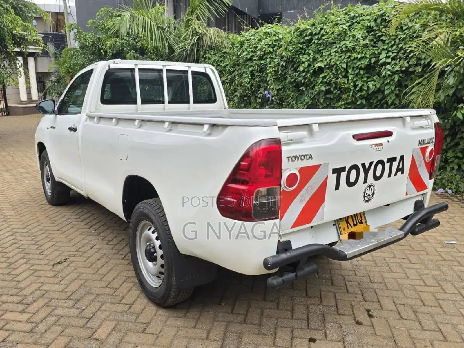 Toyota Hilux 2024 White