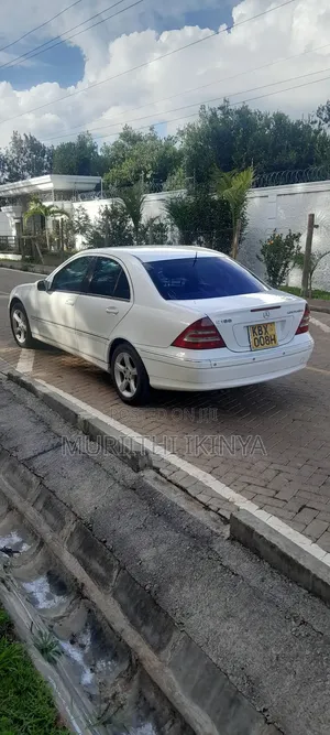 Mercedes-Benz C180 2007 White