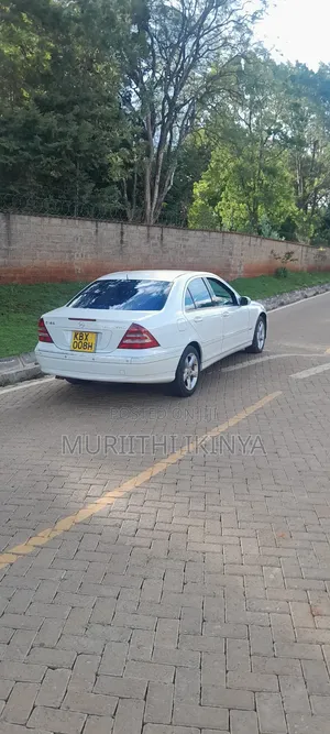 Mercedes-Benz C180 2007 White