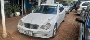 Mercedes-Benz C180 2007 White