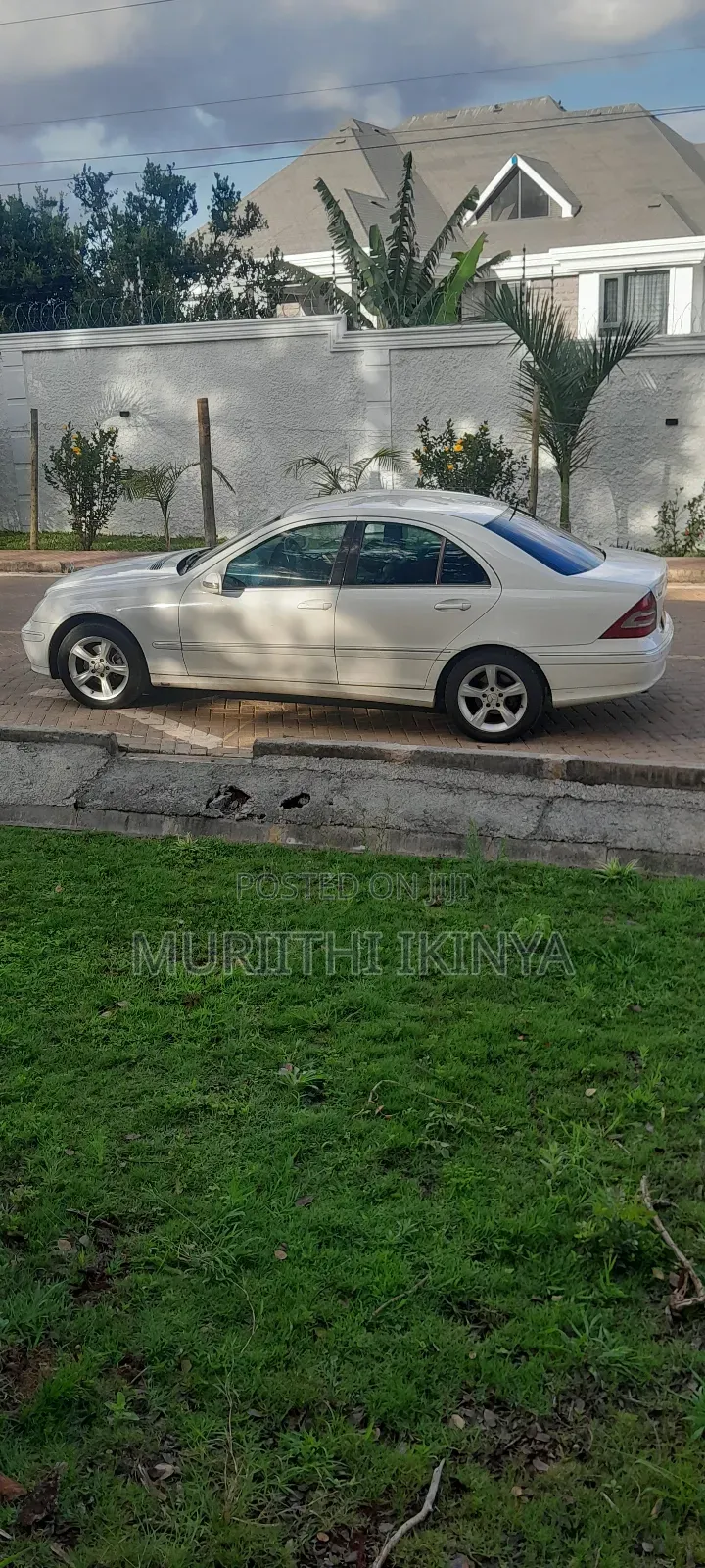 Mercedes-Benz C180 2007 White