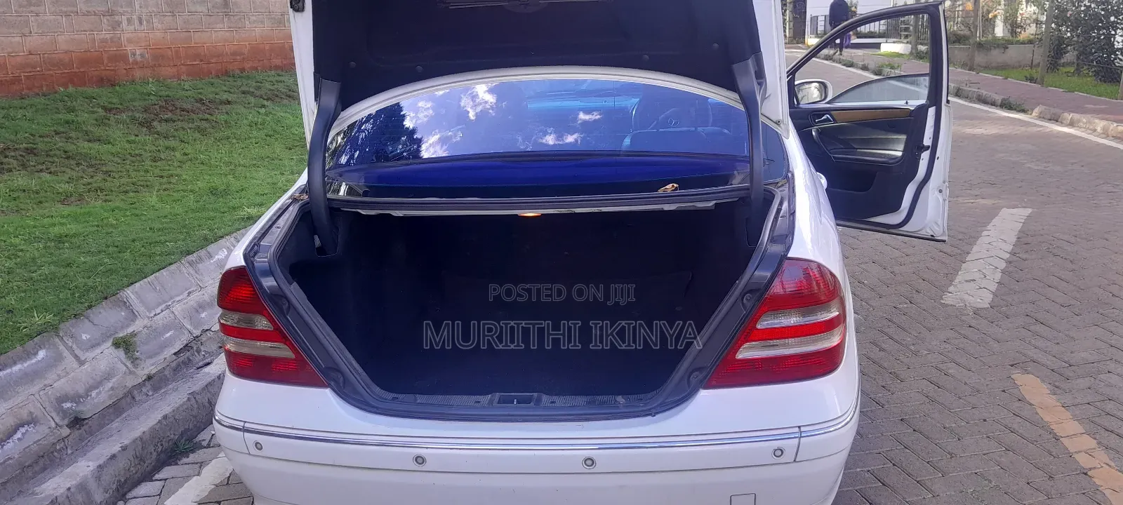 Mercedes-Benz C180 2007 White