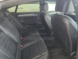 Volkswagen Arteon 2020 Yellow