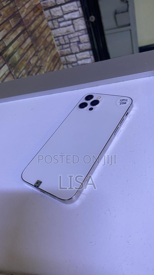 Apple iPhone 12 Pro 256 GB White - thumbnail 4