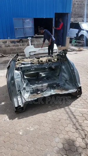 BMW F10 Rear Cut Shell