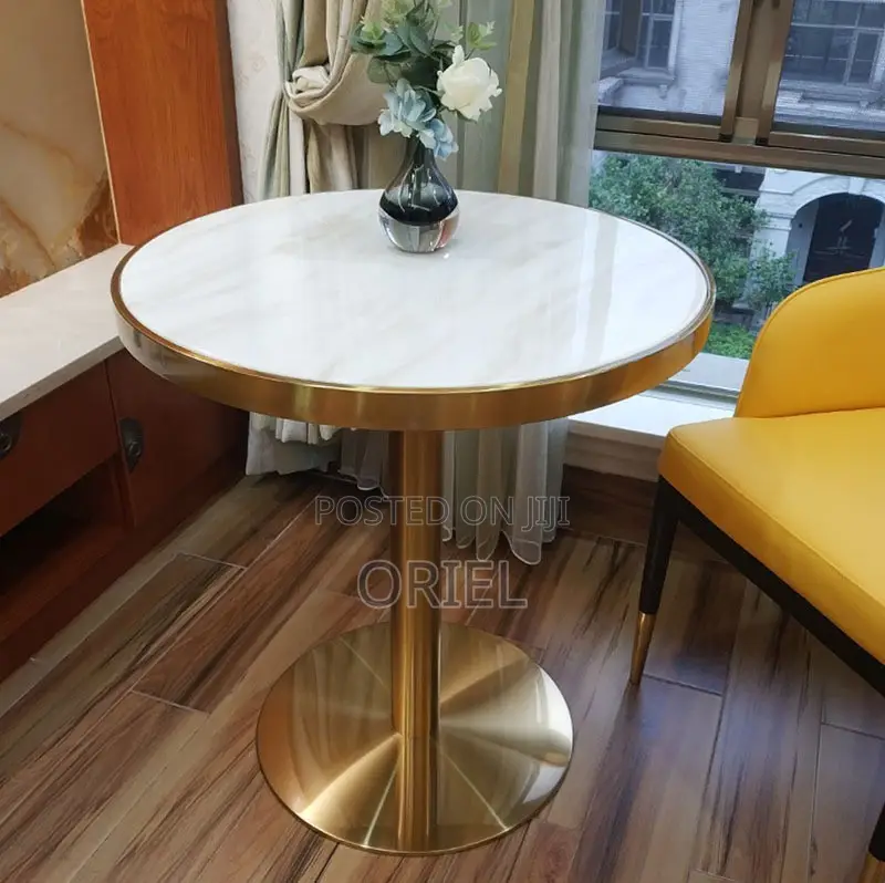Dining Tables :- Modern Round Table for Dining Room Kitchen