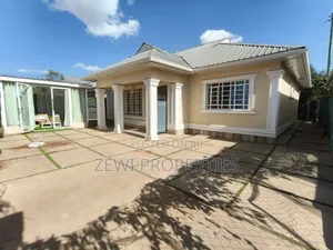 3bdrm Bungalow in Kandisi for sale