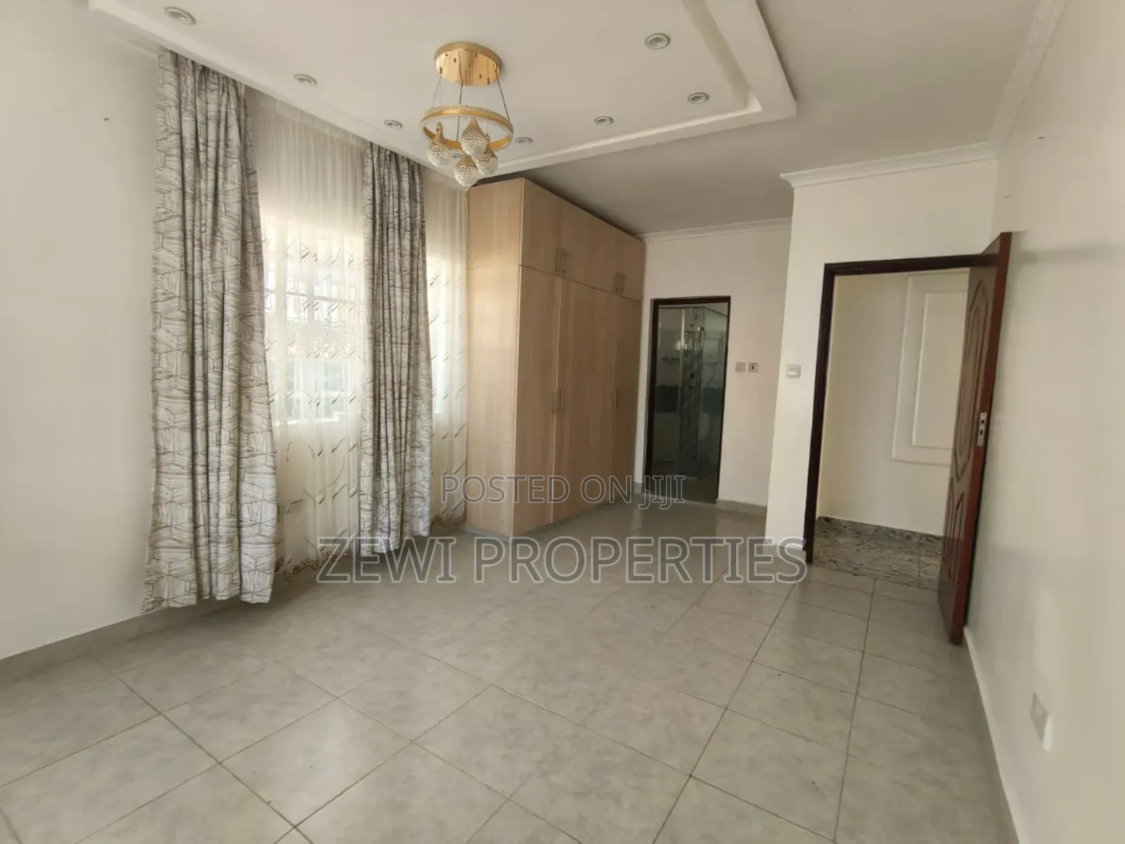 3bdrm Bungalow in Kandisi for sale