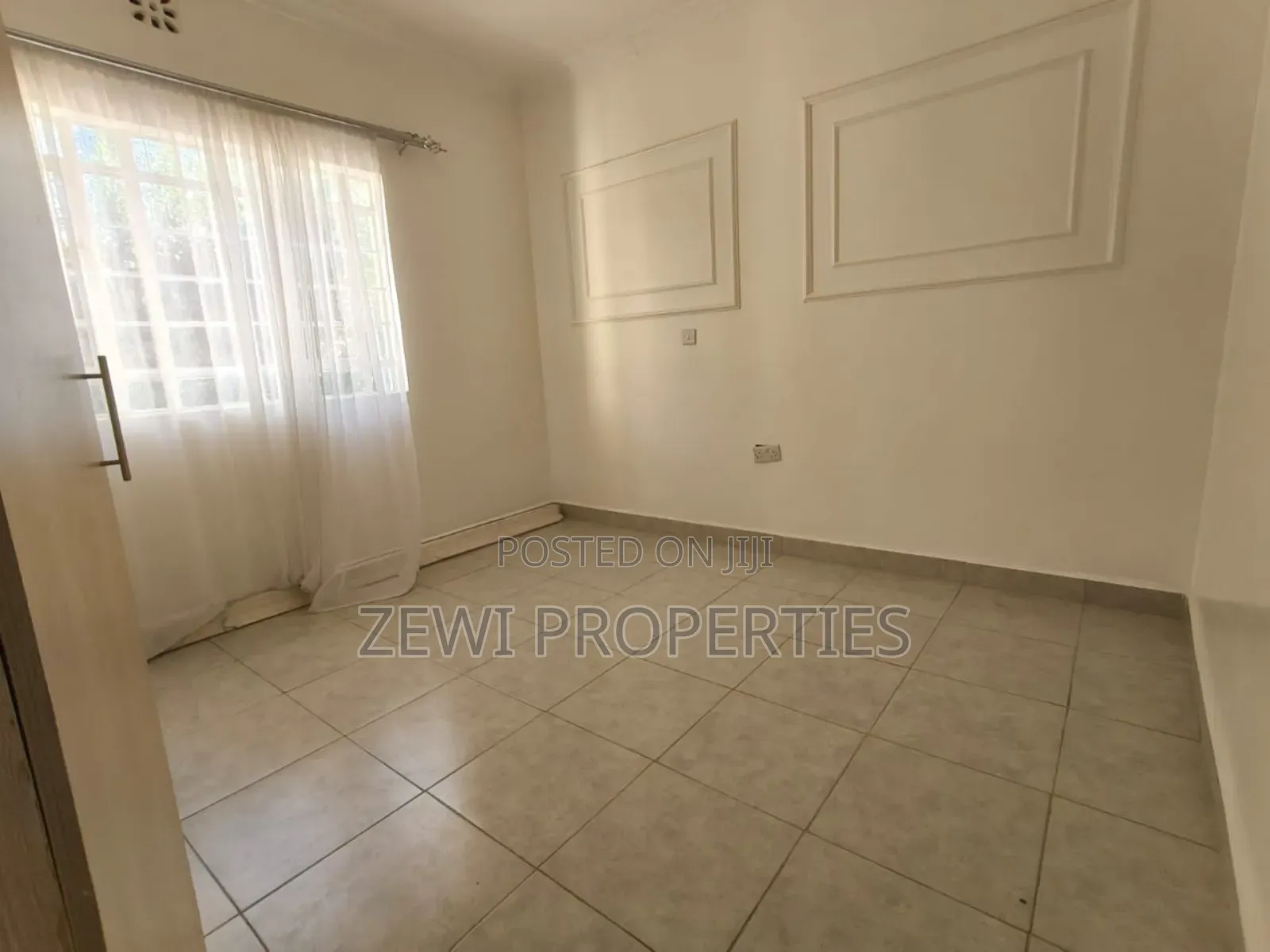 3bdrm Bungalow in Kandisi for sale