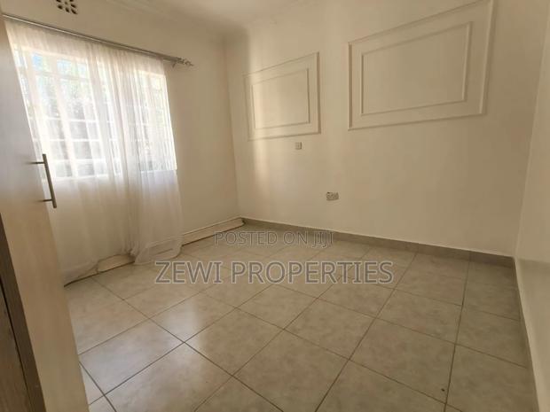 3bdrm Bungalow in Kandisi for sale - thumbnail 14