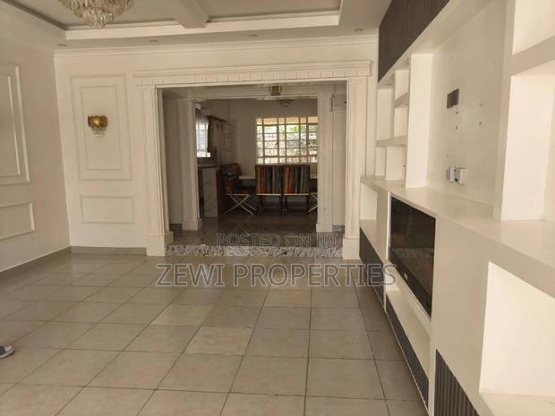 3bdrm Bungalow in Kandisi for sale - thumbnail 15